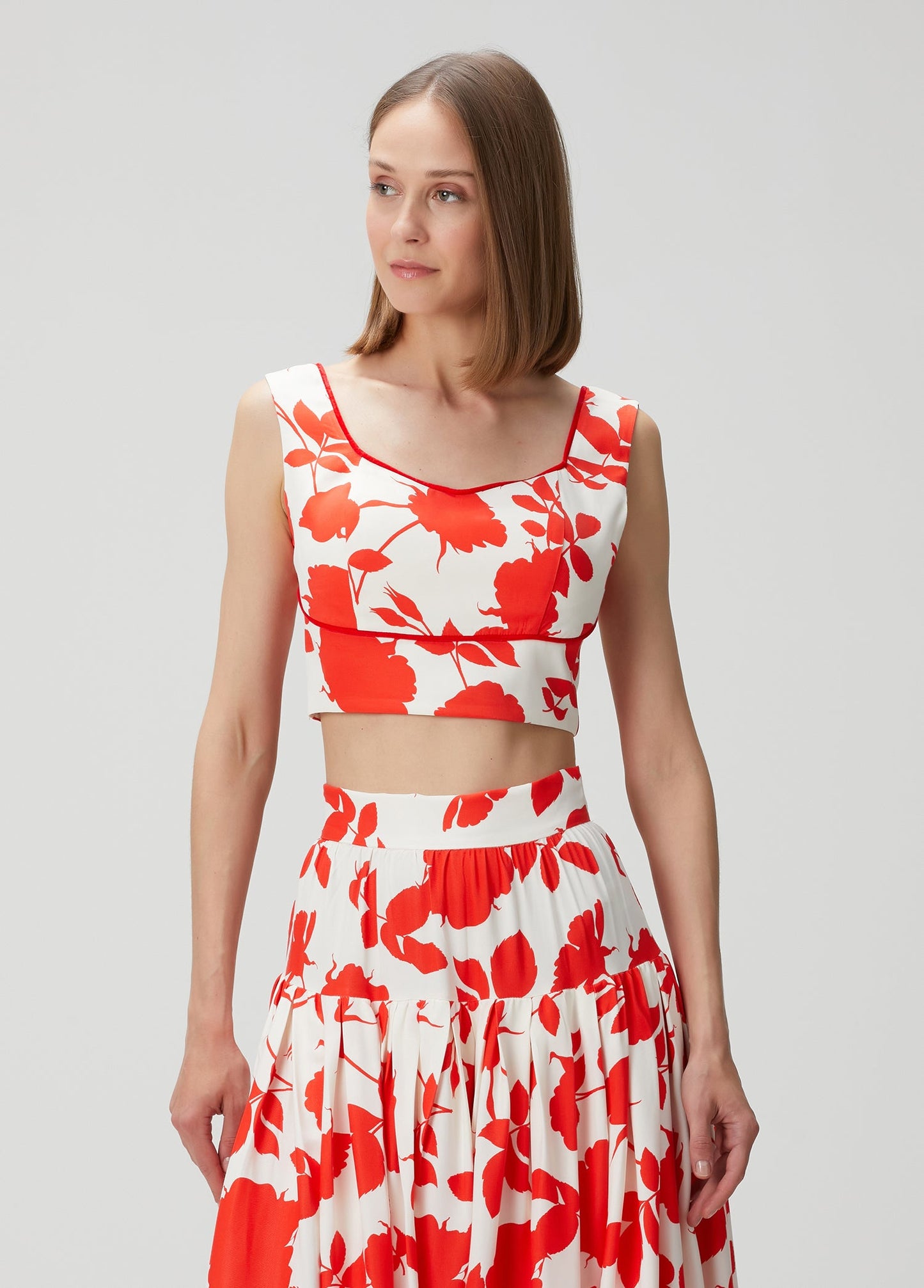 
                  
                    Roselle Bustier
                  
                