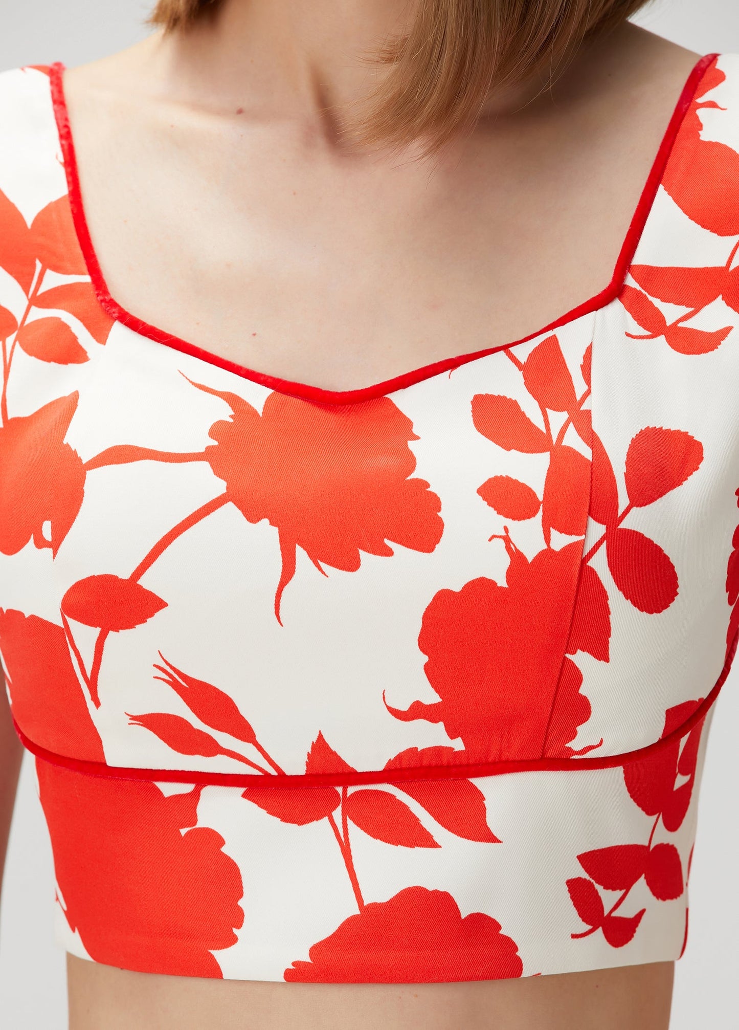 
                  
                    Roselle Bustier
                  
                